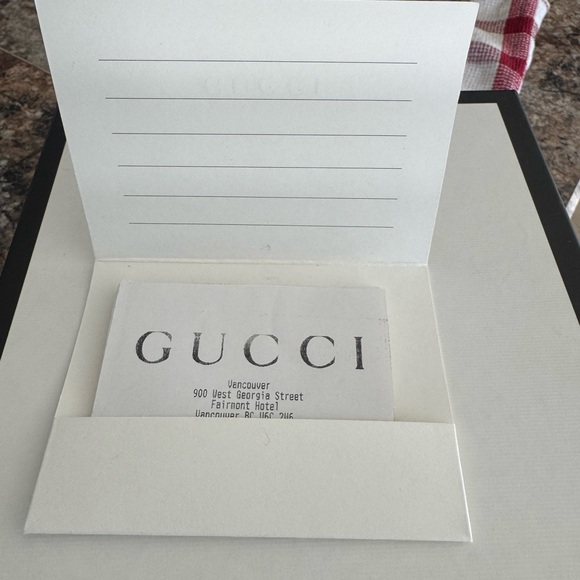 Gucci Black Leather Belt with Gold Accent - Picture 5 of 10